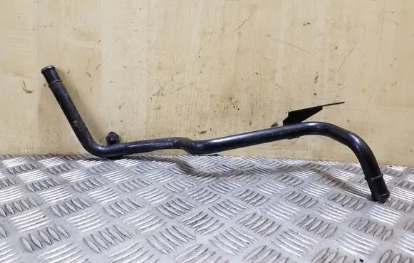 Volkswagen Touran I Engine coolant pipe/hose 038121151A