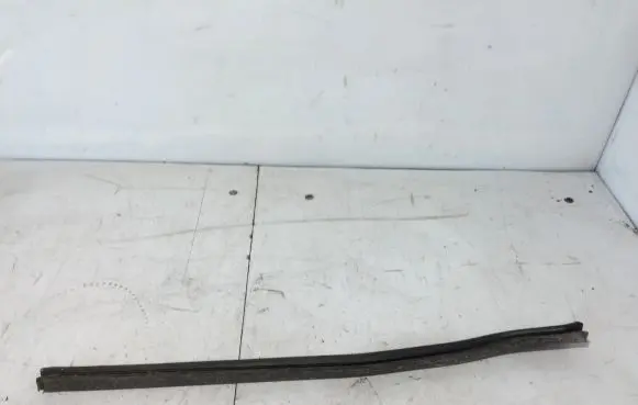 Ford Transit Custom Rubber seal front door window/glass 
