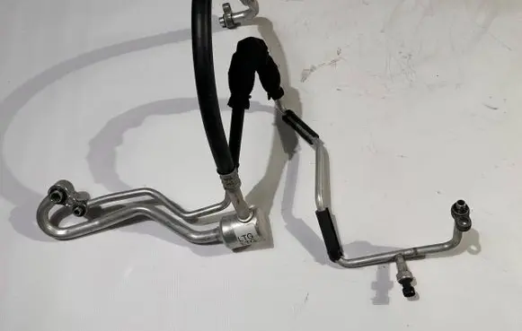 Chevrolet Camaro Air conditioning (A/C) pipe/hose 23369757