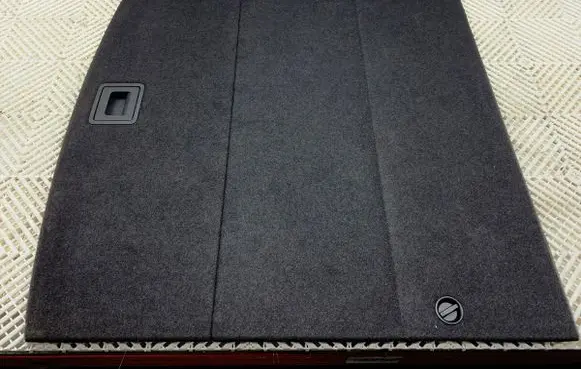 Volkswagen Golf VII Trunk/boot floor carpet liner 5G9858855