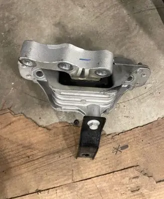 MG ZS Engine mount vacuum valve 