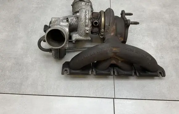 Audi Q5 SQ5 Turbo 06H145702L
