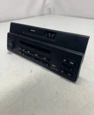 BMW E3 E9 CD/DVD changer BE325016132949