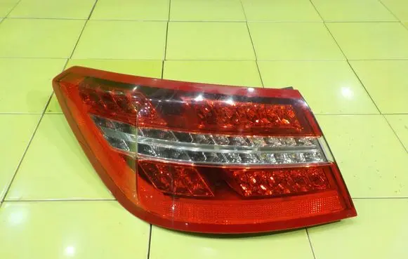 Mercedes-Benz E C207 W207 Rear/tail lights A2079060158