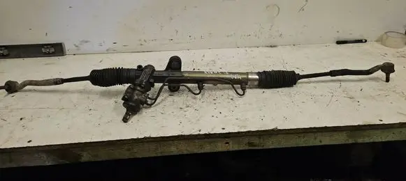Toyota Avensis T250 Steering rack 7891117