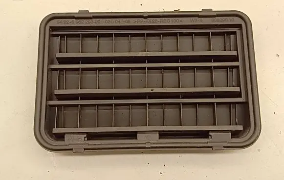 BMW 6 F06 Gran coupe Quarter panel pressure vent 6962293