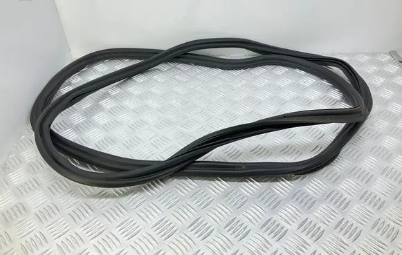 Volkswagen Touran II Trunk rubber seal (body) 1T0827705L