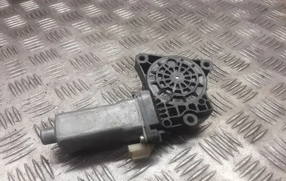 KIA Carens II Rear door window regulator motor F00S1A3295