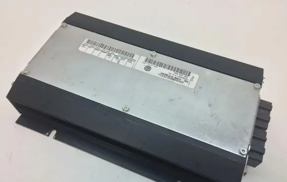Volkswagen Golf Plus Sound amplifier 5M0035456