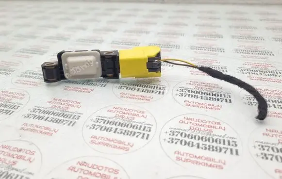 Volkswagen Touareg I Airbag deployment crash/impact sensor 4B0959643E