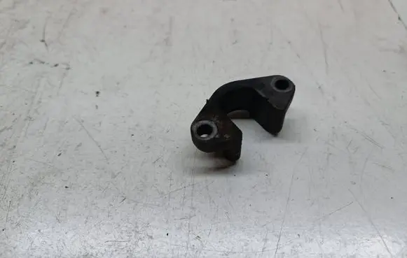 BMW X5 E53 Fuel Injector clamp holder 