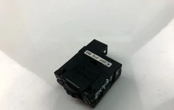 Renault Kangoo II Light switch 8200379685