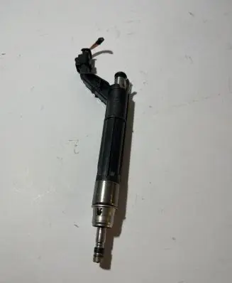 Porsche Cayenne (9Y0 9Y3) Fuel injector 06M906036T 135700259 06M906A02