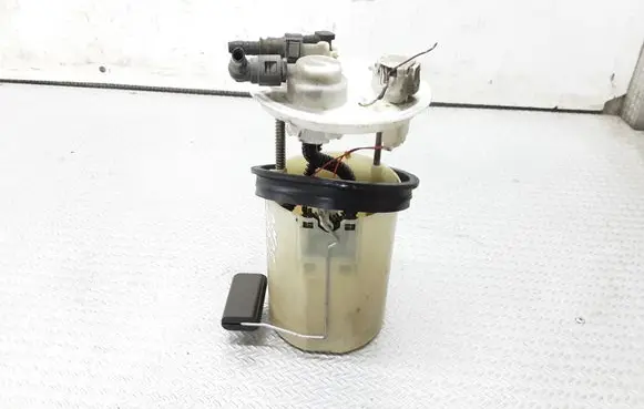 Toyota Corolla E120 E130 Fuel level sensor 7701002040 0580300013