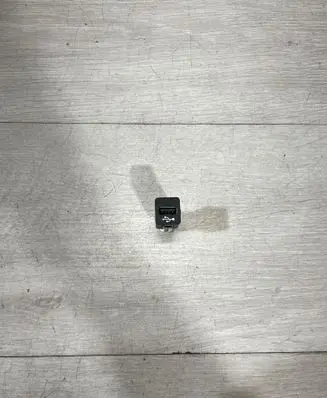 BMW 3 E90 E91 USB socket connector 9237656 BMW8410