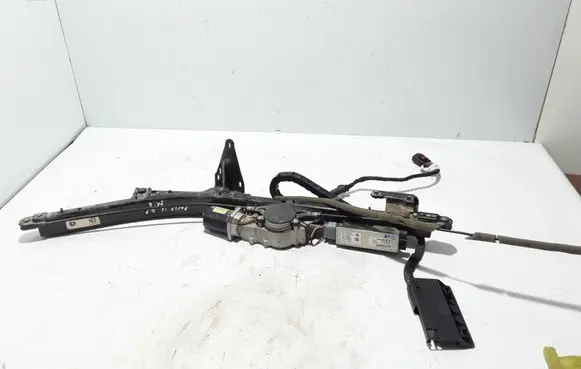 Chrysler Pacifica Sliding door middle roller runner 68368918AD