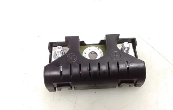 Audi A7 S7 4G Aerial antenna amplifier 8T8035570