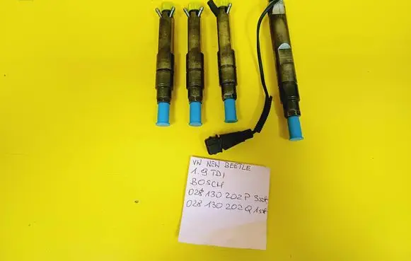 Volkswagen New Beetle Fuel injector 028130202Q 028130202P