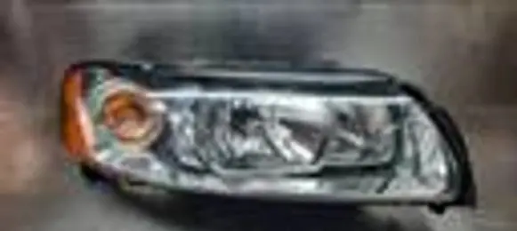 Volvo V70 Headlight/headlamp 30784250