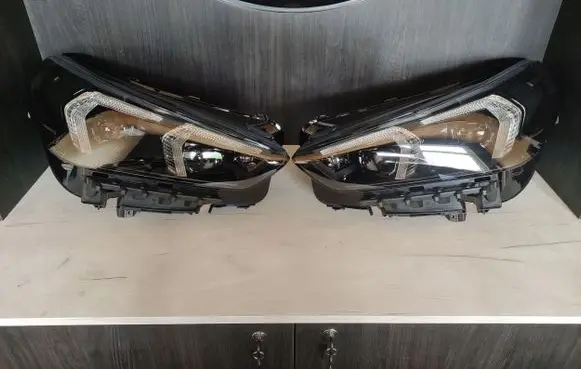 BMW X1 U11 Headlights/headlamps set 4A27828