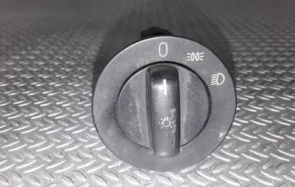 BMW 5 E39 Fog light switch 549391011