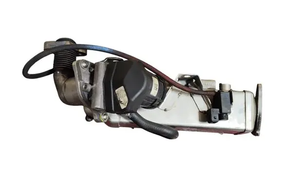 BMW 3 E90 E91 EGR valve cooler 7810871