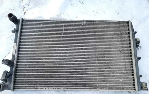 Seat Ibiza III (6L) Coolant radiator 6q0121253r