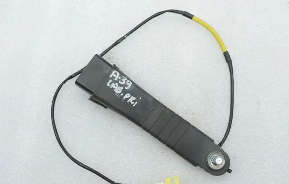 Opel Antara Front seatbelt buckle 95382643