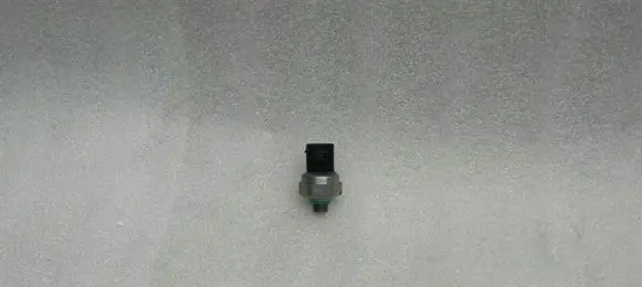 BMW 1 F20 F21 Air conditioning (A/C) pressure sensor 9181464