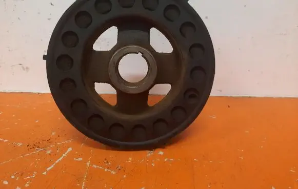 Nissan Pathfinder R50 Crankshaft pulley