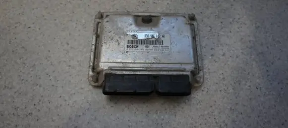 Volkswagen Polo III 6N 6N2 6NF Engine control unit/module ECU 038906012AR 0281010109