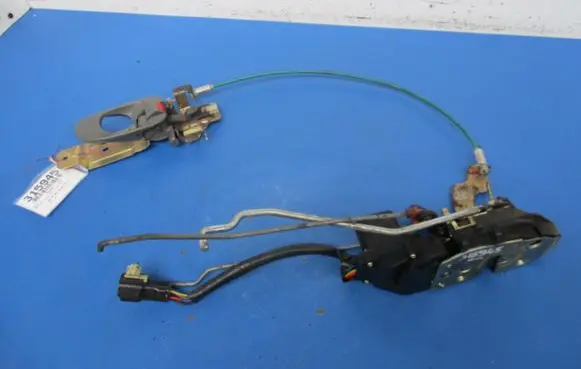 KIA Carnival Front door lock