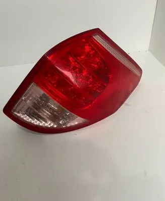 Toyota RAV 4 (XA30) Rear/tail lights