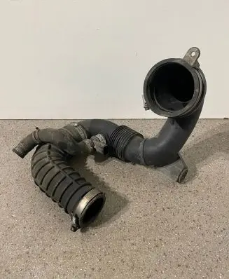 Audi A8 S8 D3 4E Air intake duct part 057129609F 057129628B 068906391B