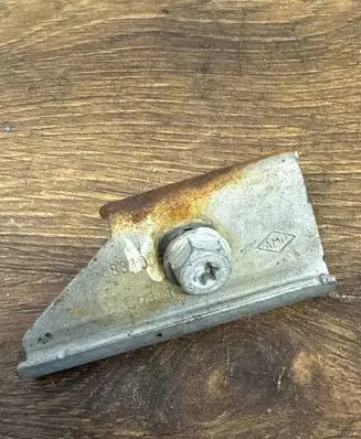 Renault Master III Battery bracket 83100r