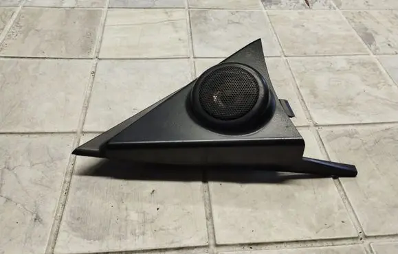 KIA Sorento Front door high frequency speaker 00963503E000