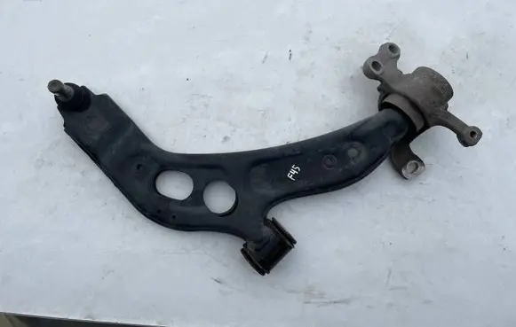 BMW 2 F45 Front lower control arm/wishbone 6874348