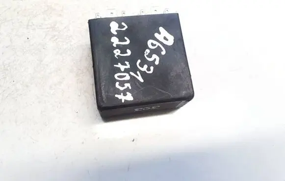 Skoda Fabia Mk1 (6Y) Other relay 4b0919471a 5kg006568-05