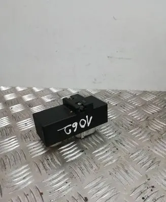 Coolant fan relay