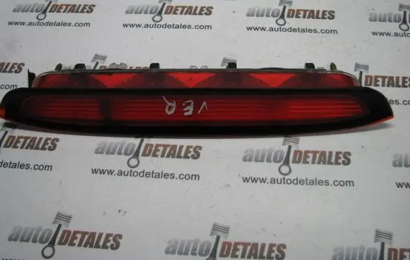 Toyota Corolla Verso E121 Third/center stoplight P1844