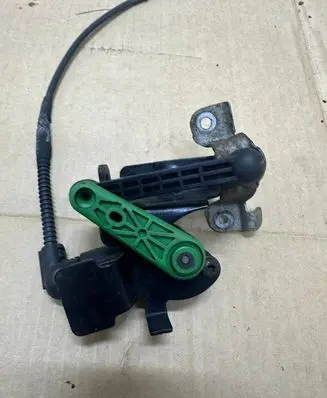 Skoda Octavia Mk3 (5E) Headlight/headlamp level sensor 5Q0907503