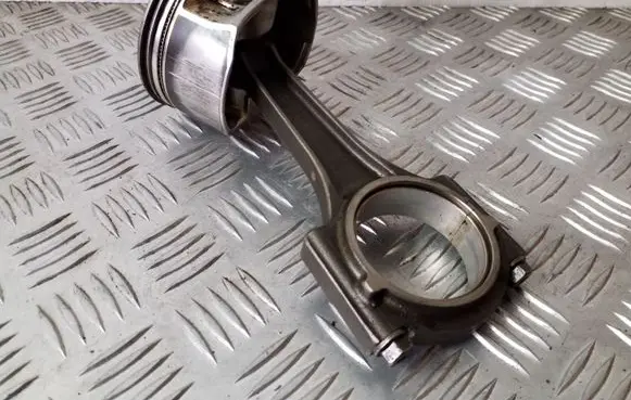 Jeep Grand Cherokee (WK) Connecting rod/conrod 