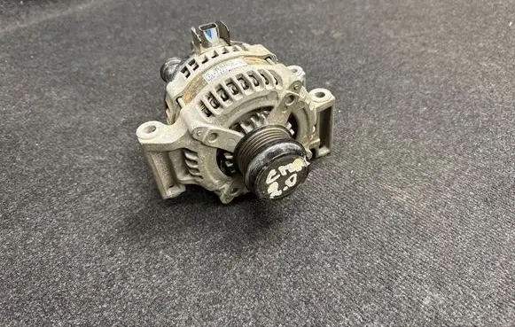 Chevrolet Camaro Generator/alternator 13592811 1042101962