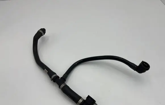 BMW 4 F32 F33 Engine coolant pipe/hose 8616914 8635762