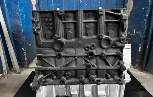 Volkswagen Golf VI Oil sump 03L021P