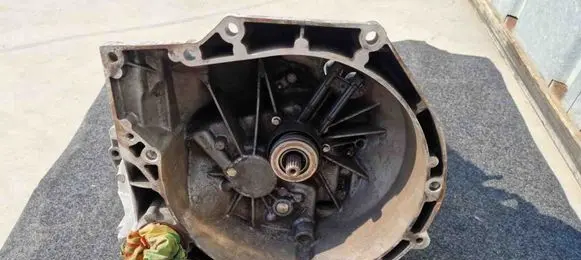 Manual 6 speed gearbox