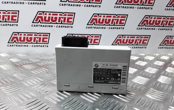 BMW 5 E60 E61 Antenna control unit 9134707 5WK49131B