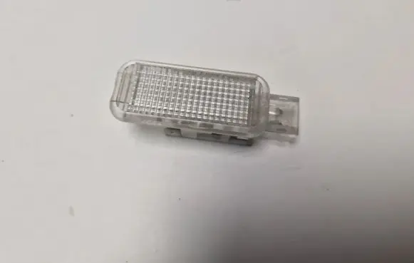 Audi Q7 4L Other interior light 8D0947415