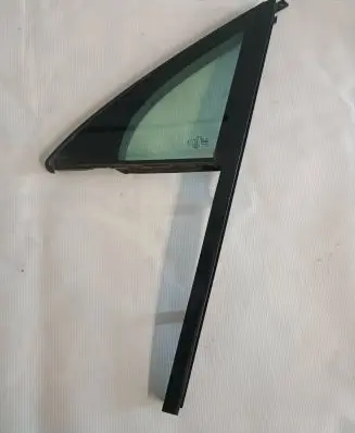 Volkswagen Touareg II Front door vent window glass four-door 7P0845113D 7P5845113 7P6845113
