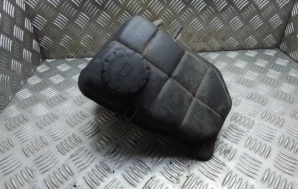 Mercedes-Benz C W203 Coolant expansion tank/reservoir 2035000049